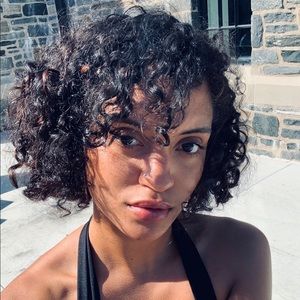 Meet your Posher, Erica